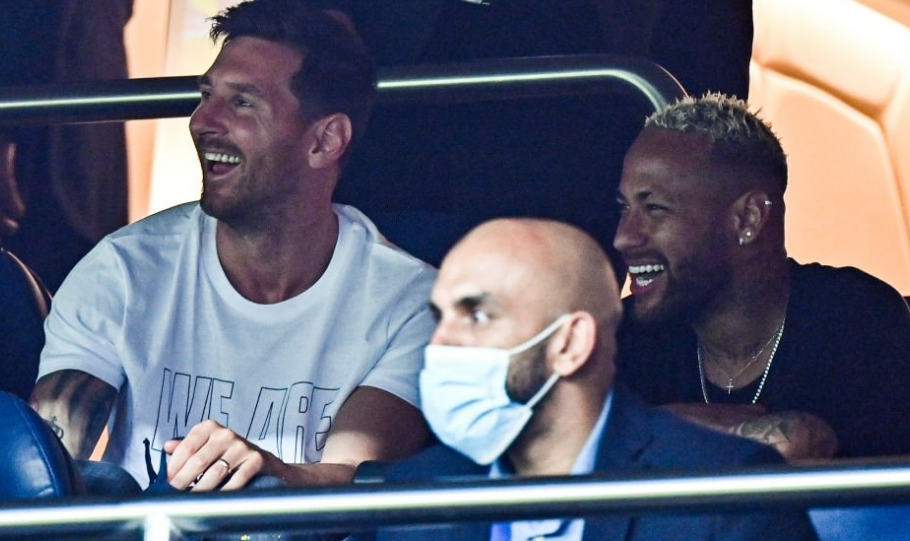 米体：因拉齐奥伤病过多，主席洛蒂托请来神父为球队祝福（米体：伤病潮困扰拉齐奥，洛蒂托邀神父为球队祈福）